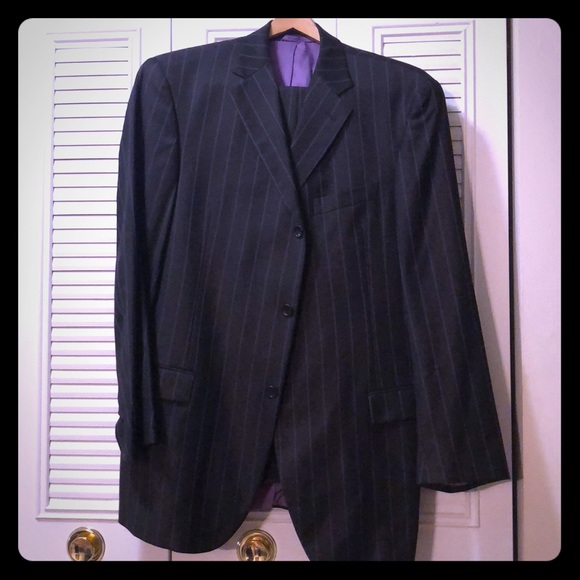Men suit - Picture 1 of 4